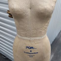 Size 6 Linen Full Body Pro Female Dress Form Mannequin. 