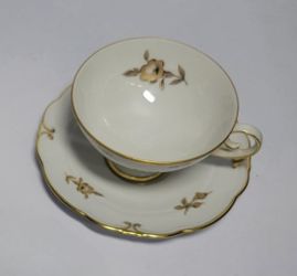 Ilmenau Graf von Henneberg Carmen Tea Cup and Saucer