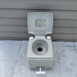 Thetford Porta Potti 135 (model #17135G Marine Gray