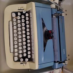 Typewriter 