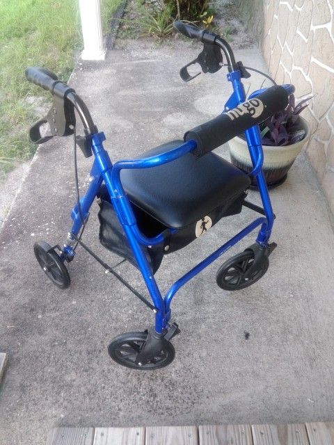 Hugo Walker With Wheels