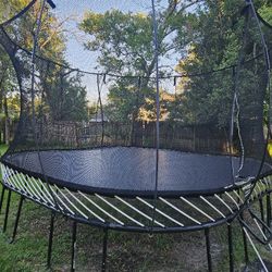 Springfree Trampolíne 
