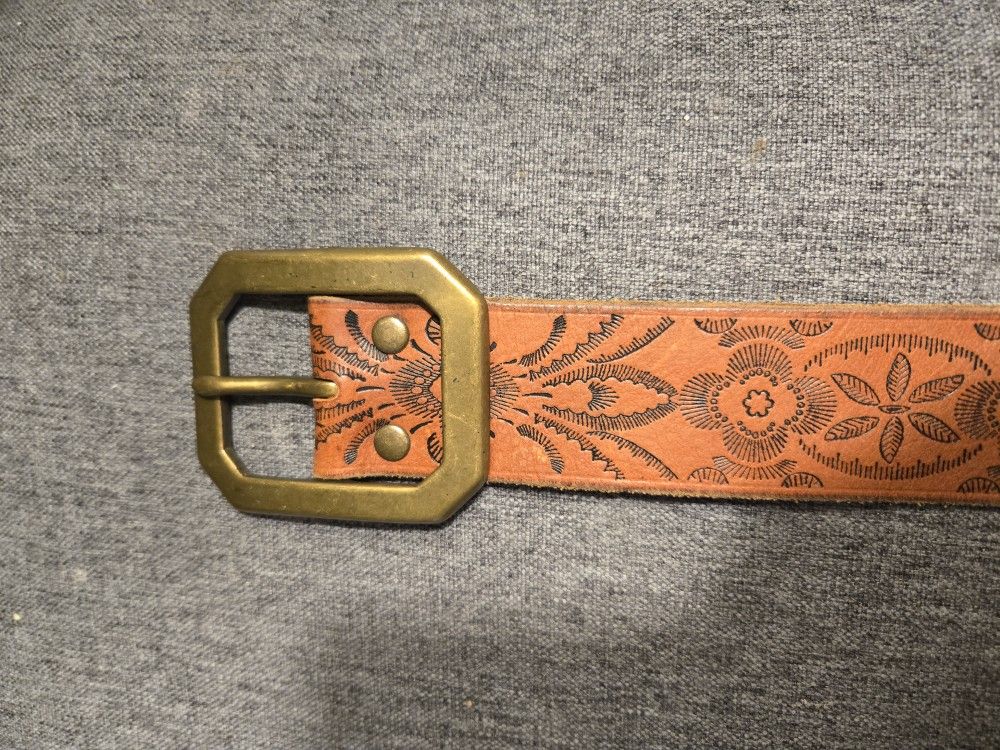 Banana Republic Large Italian Leather Belt