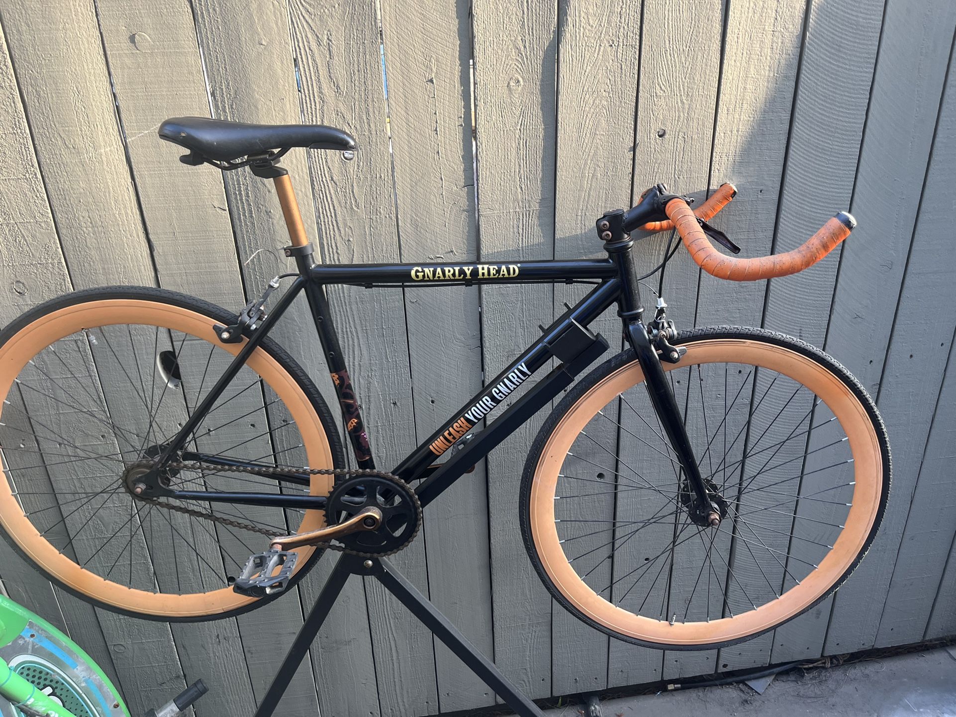 gnarly head fixed gear bike