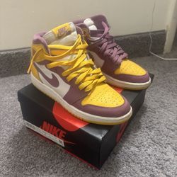 Size 4 Air Jordan 1 Retro (OG) “Brotherhood”