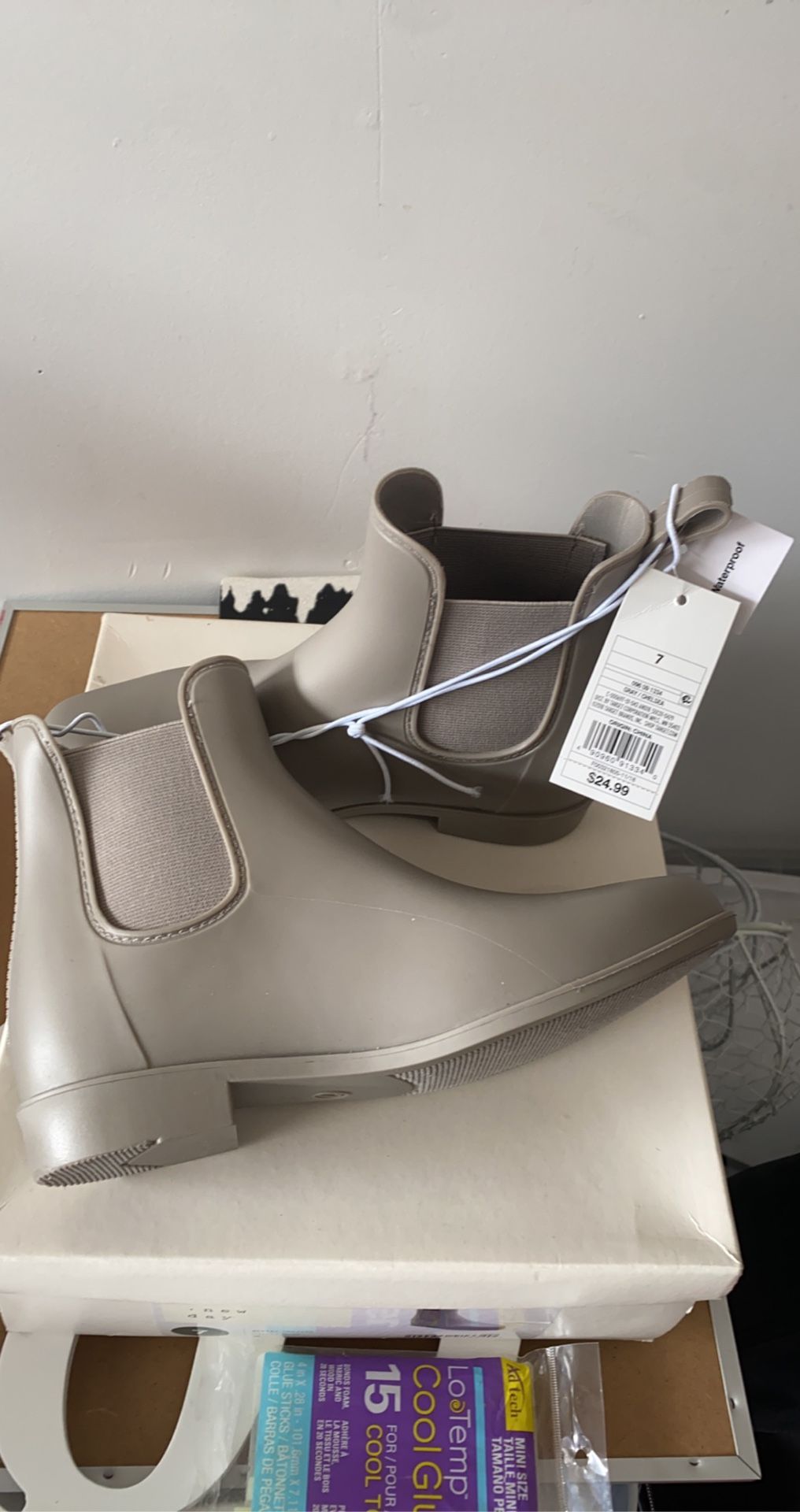 Brand New Waterproof Boots 