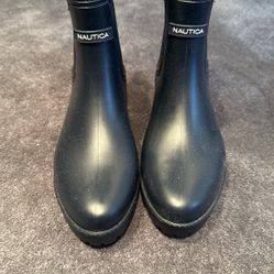 Women's navy blue rain boots