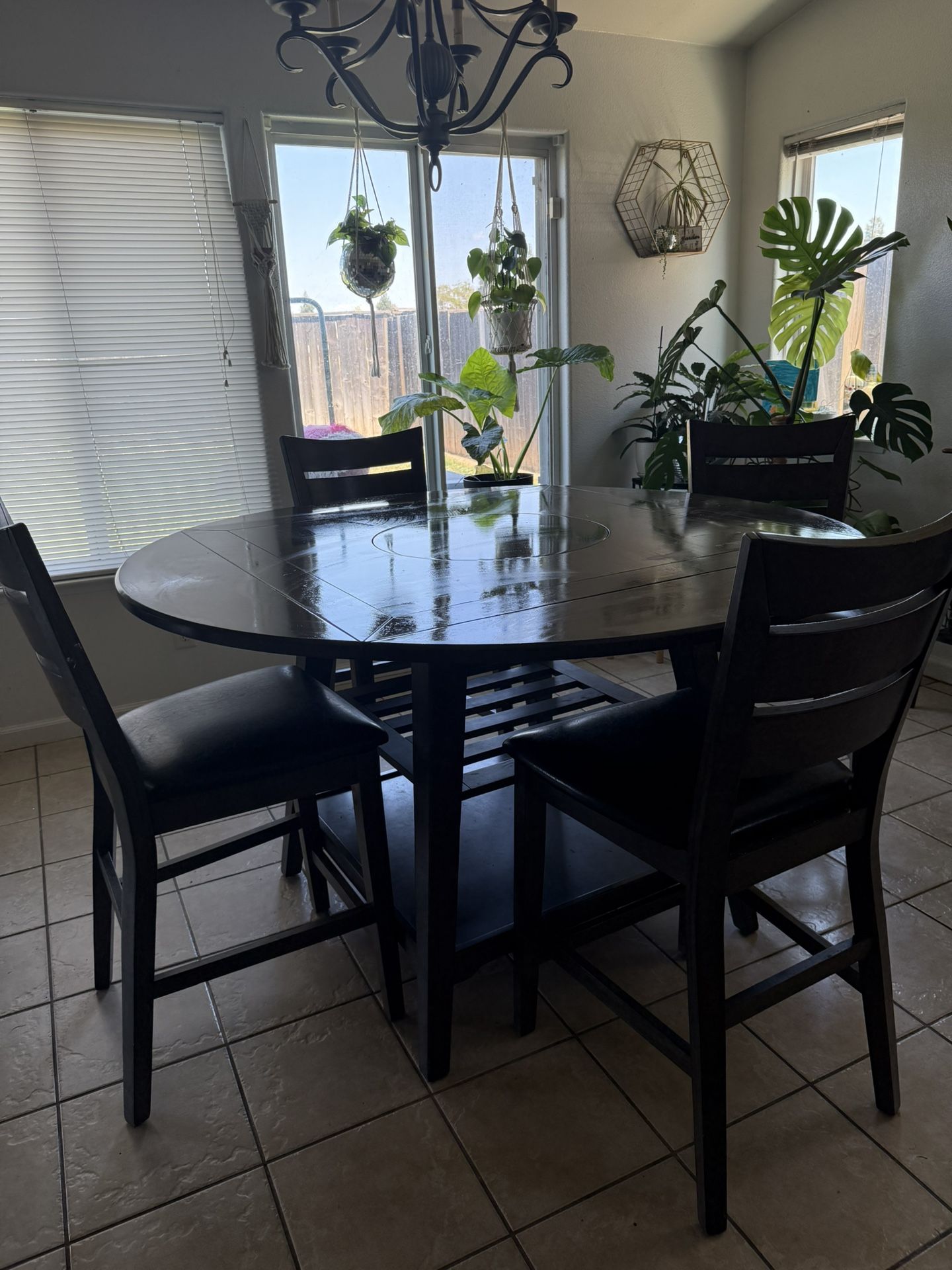 Bar Height Table And Chairs
