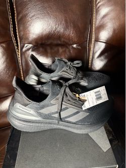 Adidas Ultraboost 5X  6 Mens 7 women’s
