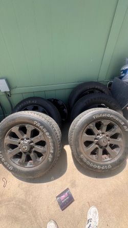 2022 Ram 2500 OEM Night Edition Wheels, Tires & Suspension Take-Offs (5 Wheels)