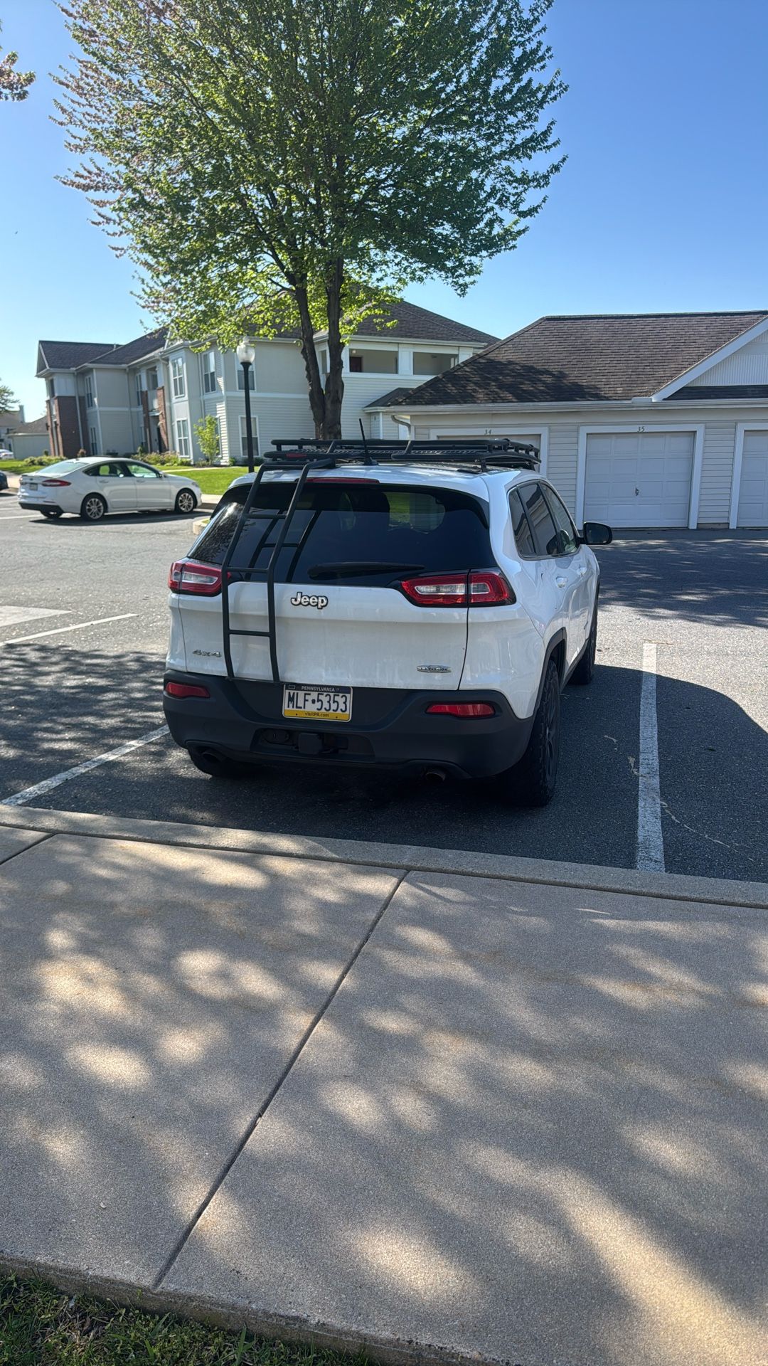 GOBI ROOF RACK WITH LADDER