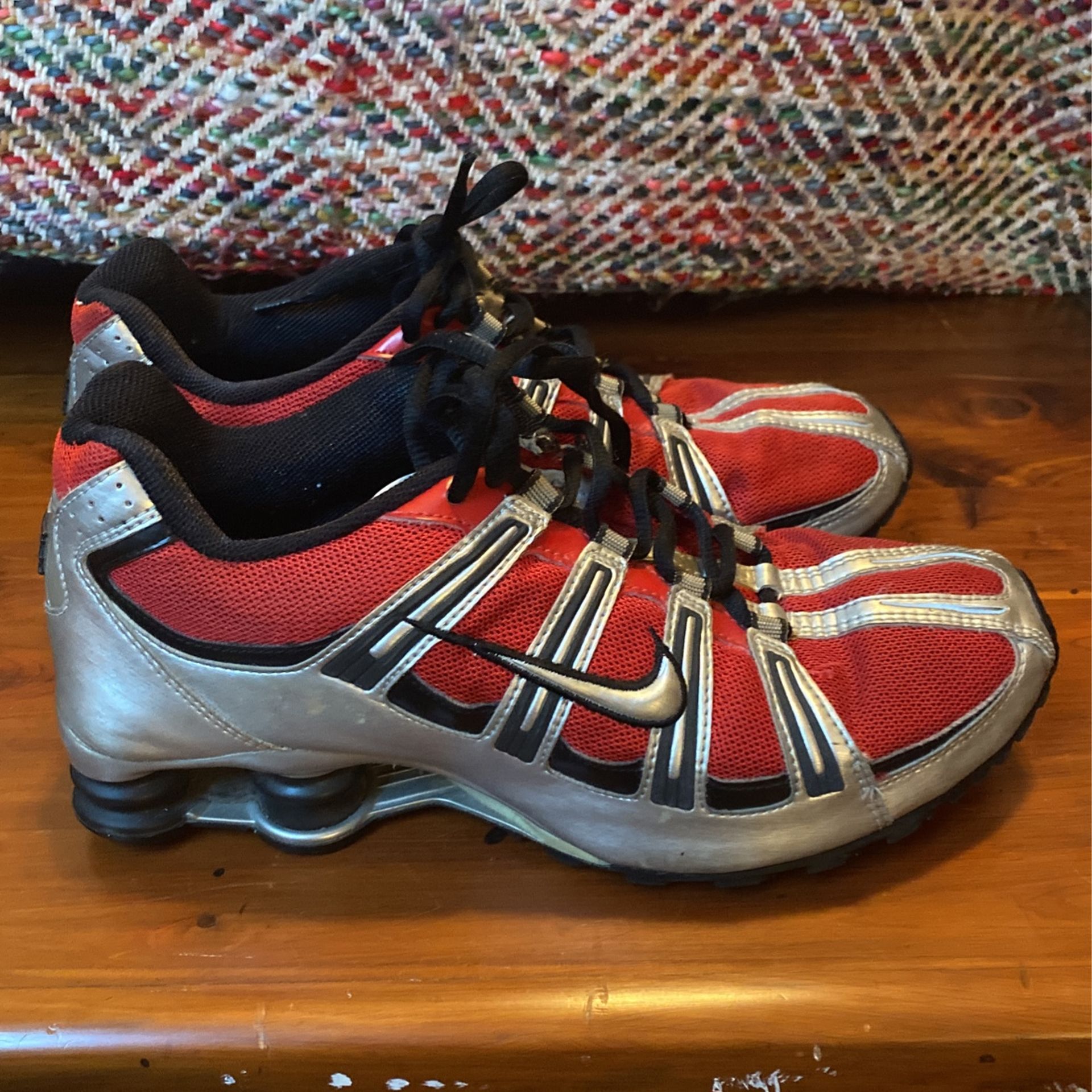 Nike Men’s Shox Size 9 Used