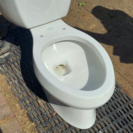 Kohler Toilet UsedUsed Toilet With Seat No Cracks for Sale