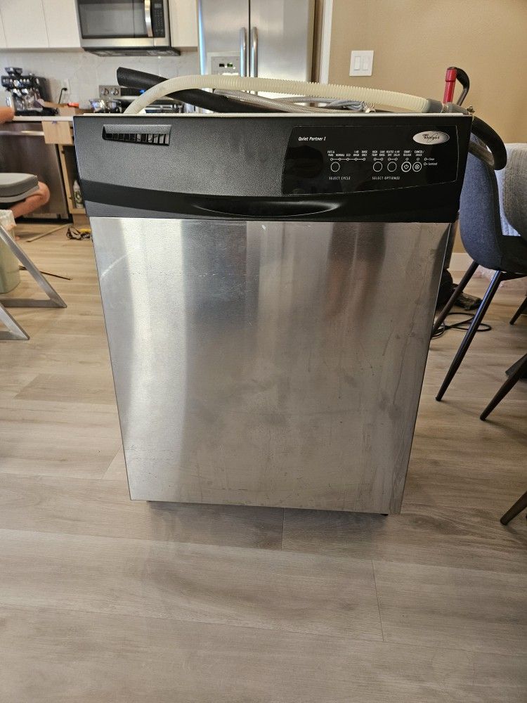 Whirlpool Dishwasher 