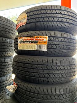 Vendo 195/70/R14 nuevas Arroyo las 4 llantas por $240