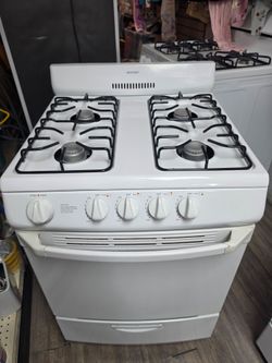 24 inches gas stove with pilots.