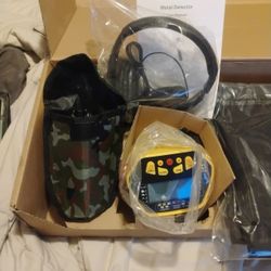 METAL DETECTOR w/ACCESSORIES 