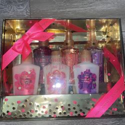 Victorias Secret Lotion & Body Mist Set 