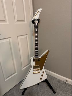 Epiphone Lzzy Hale Explorer Electric Guitar