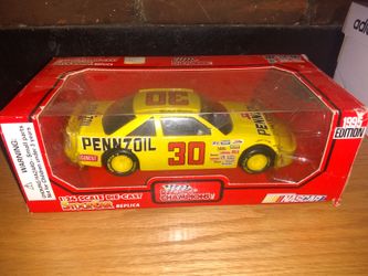 Michael Waltrip#30 pennzoilRacing Champions Die-cast car 1/24