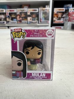 BITTY Holiday Mulan with Present 1-Inch Funko Pop Disney Princesses Christmas Movies Animation Films