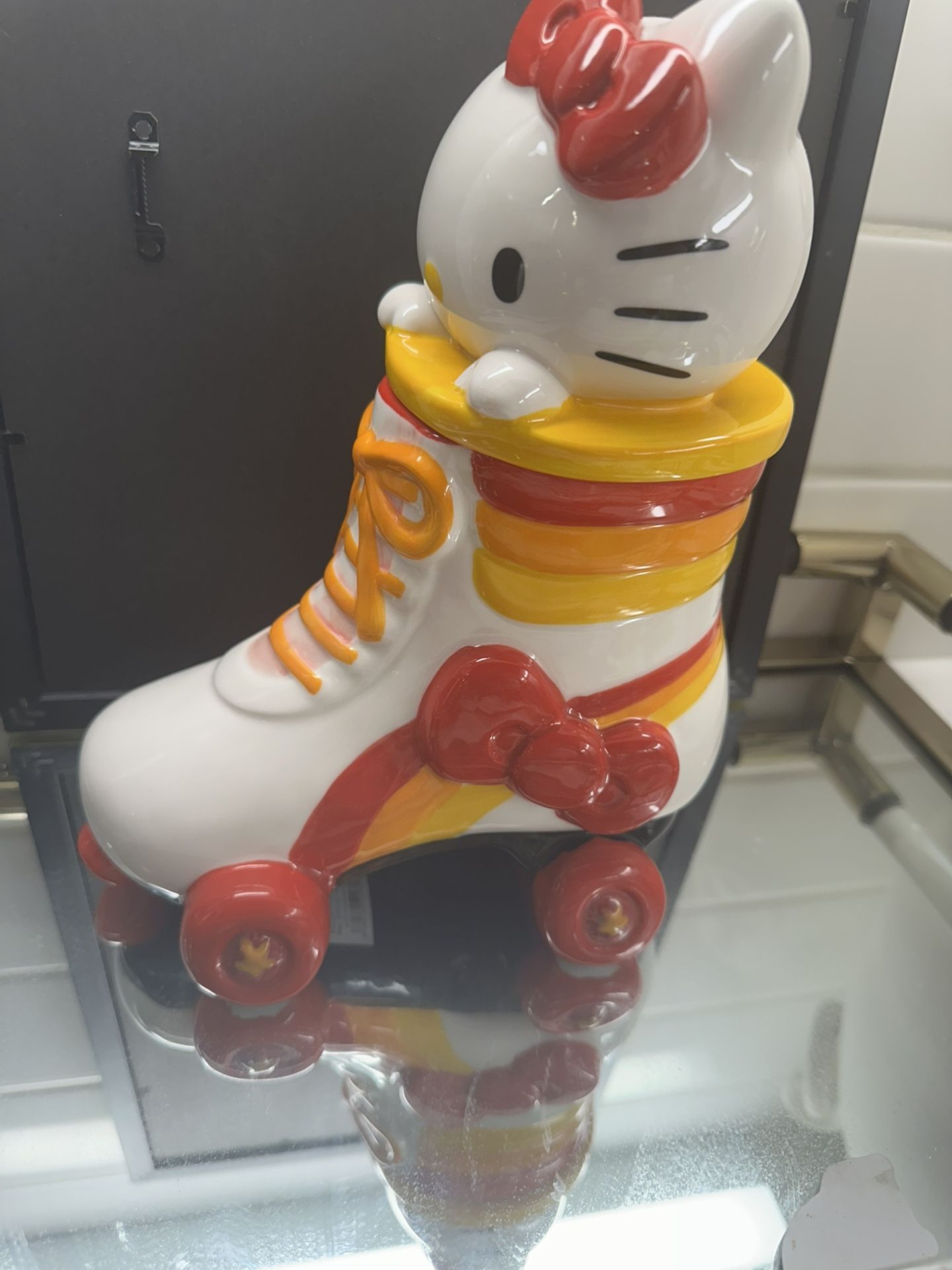 🎀 Rare Hello Kitty Roller Skate Cookie Jar – Collectible & Adorable! 🛼✨