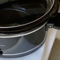 Hamilton Beach Slow Cooker, Extra-Large Capacity, Serves 10+, 8 Quarts, Black, 33185  Hardly ever used.  Asking price is $35.00  Pick up in Powder Spr