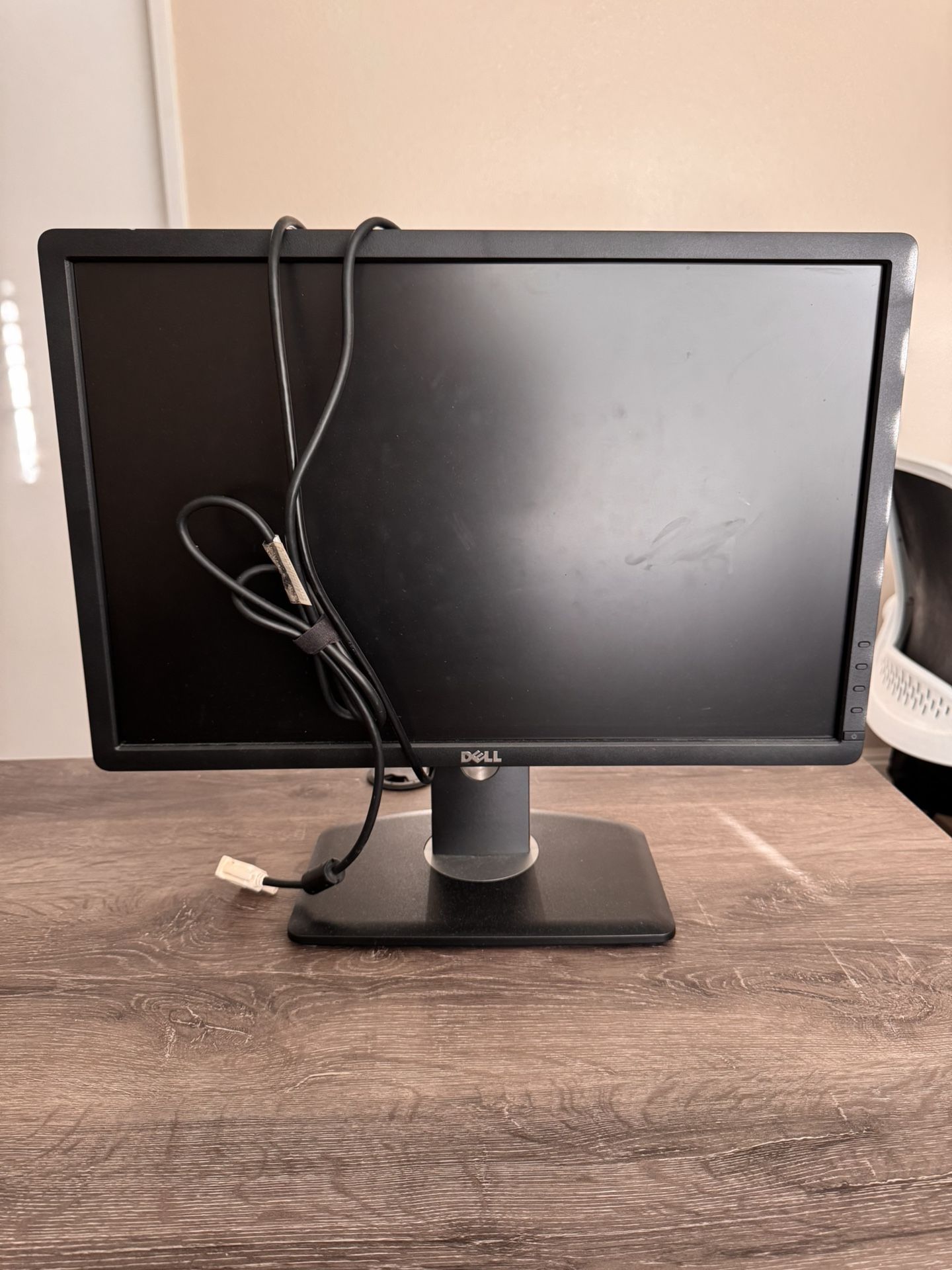 24” Dell Computer Monitor 