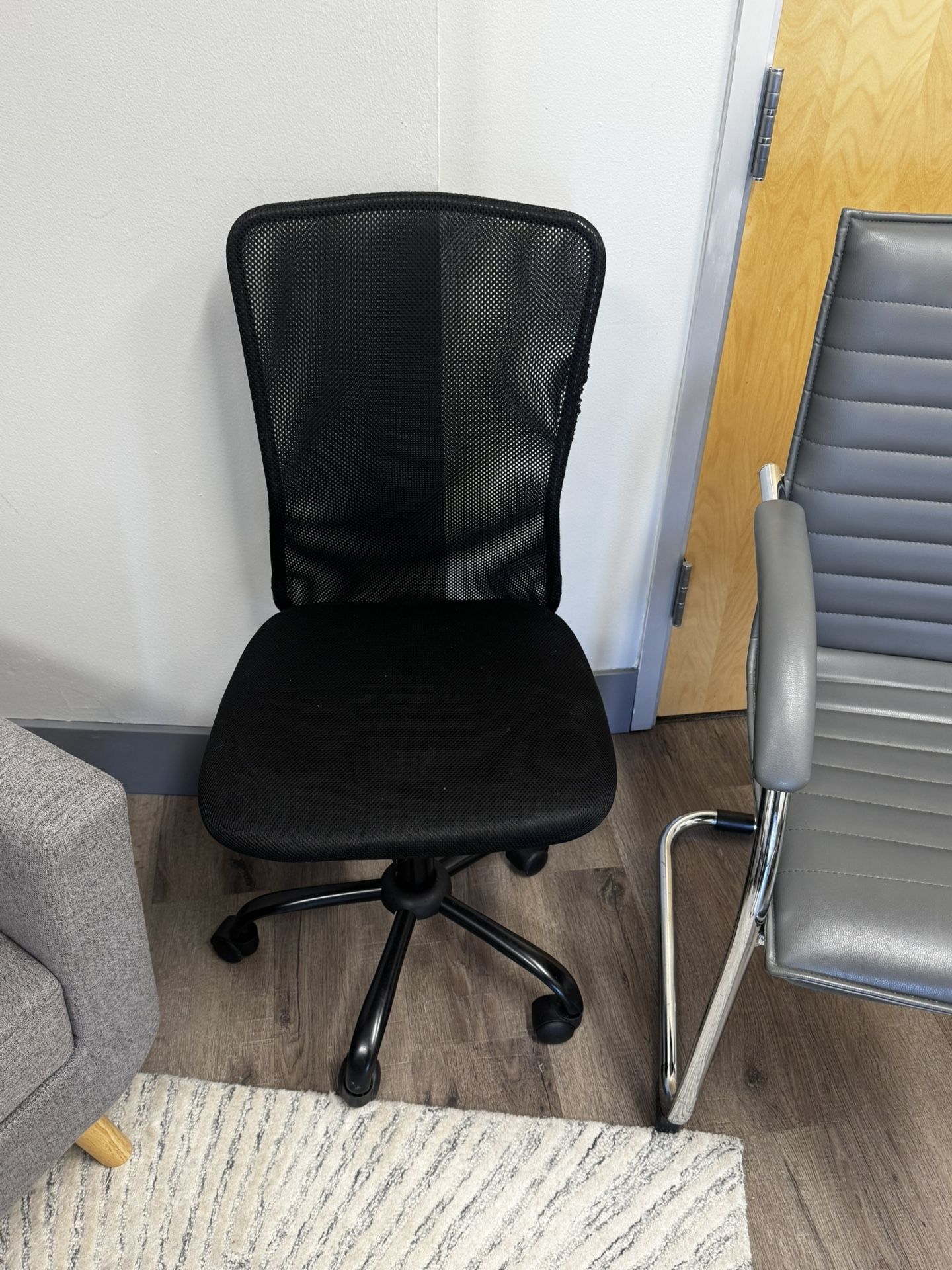 3 Free Chairs