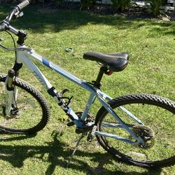26” women’s novaro pieora xs mountain bike