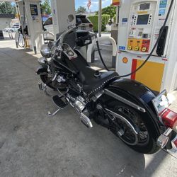 Harley Davidson Heritage Softail Classic 2005 10k Miles Only 