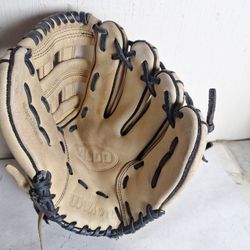 Wilson A600 Series Baseball Glove,  11.5"