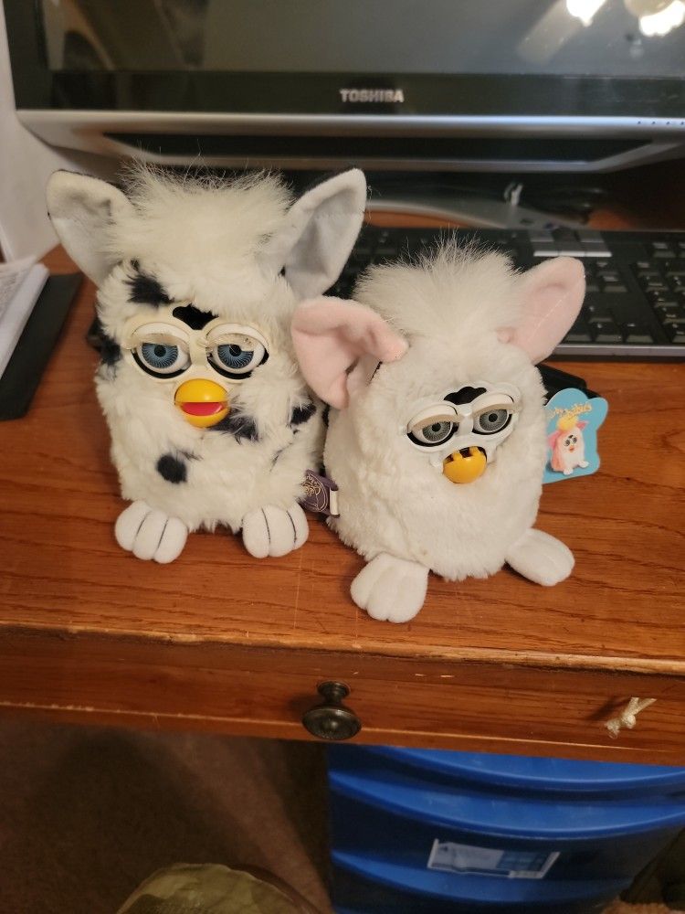 1998 &1999 Furbys