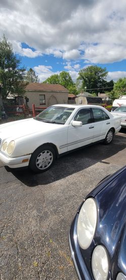 1997 Mercedes-Benz E-Class