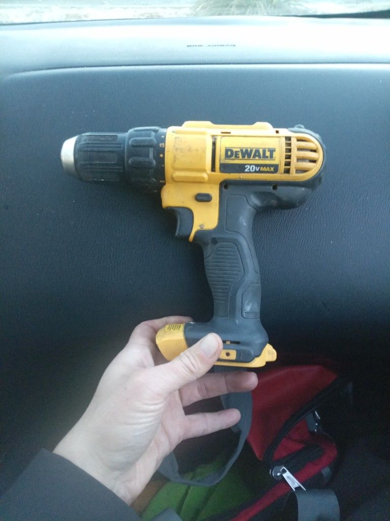 DeWalt 20vMax Drill