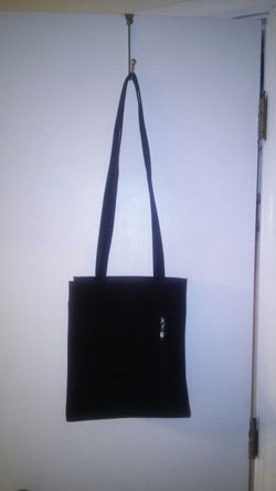 Black shoulder bag