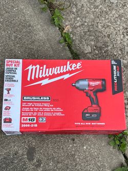 Milwaukee 2666-21B M18 Brushless 1/2" High Torque Impact Wrench w/ Frictionii Ring