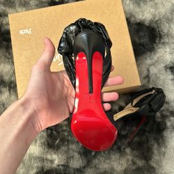 Christian Louboutin MARYLINESKA 100 NAP SHINY/ANGUILLE