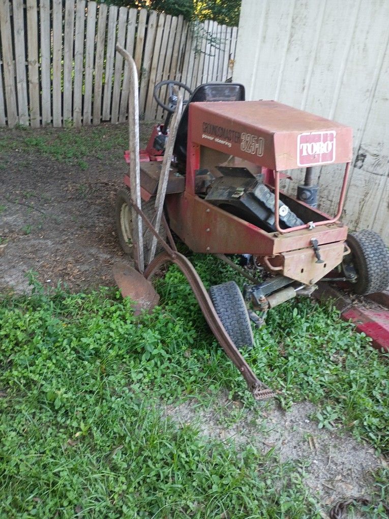 Vintage Toro Riding Lawn Mower With 48 In Deck