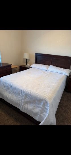 Bedroom set