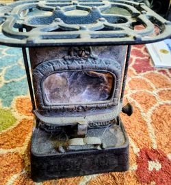 Husqvarna Beatrice cast iron petroleum stove , Petroleum lamp