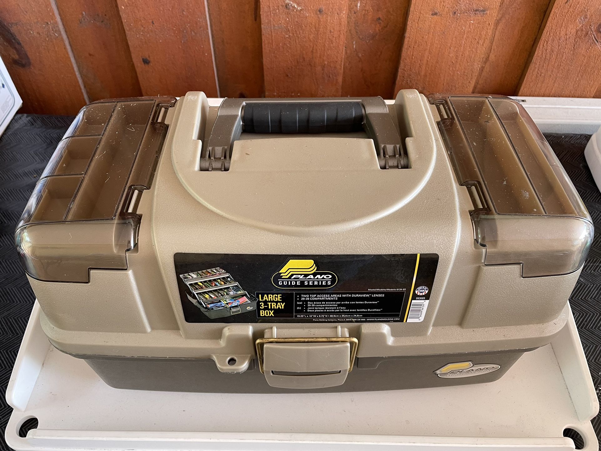 Plano 6134 Three-Tray Tackle Box for Sale in Miami, FL - OfferUp