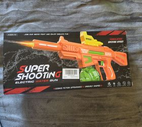 Super shooting electric water gun