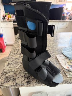 Walking boot