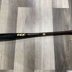 Marucci Maple Bat 33”, 60$