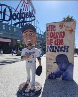 Edwin Díaz bobblehead trade