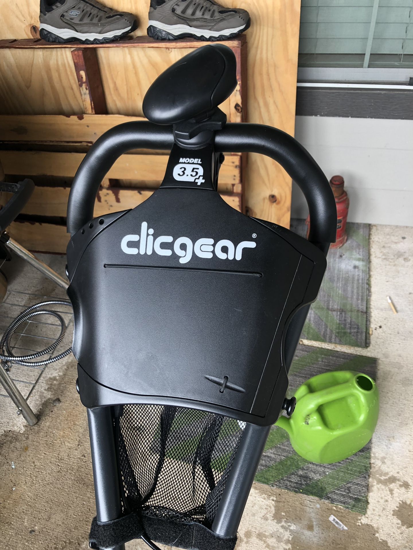 Clicgear 3.5 gently used golf push cart for Sale in Houston, TX OfferUp