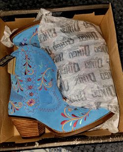 DINGO Womens Boots - Brand New - Never Worn