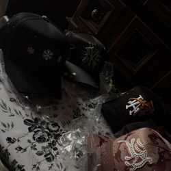 BARBAS, THIRTY ONE HATS DM FOR PRICES