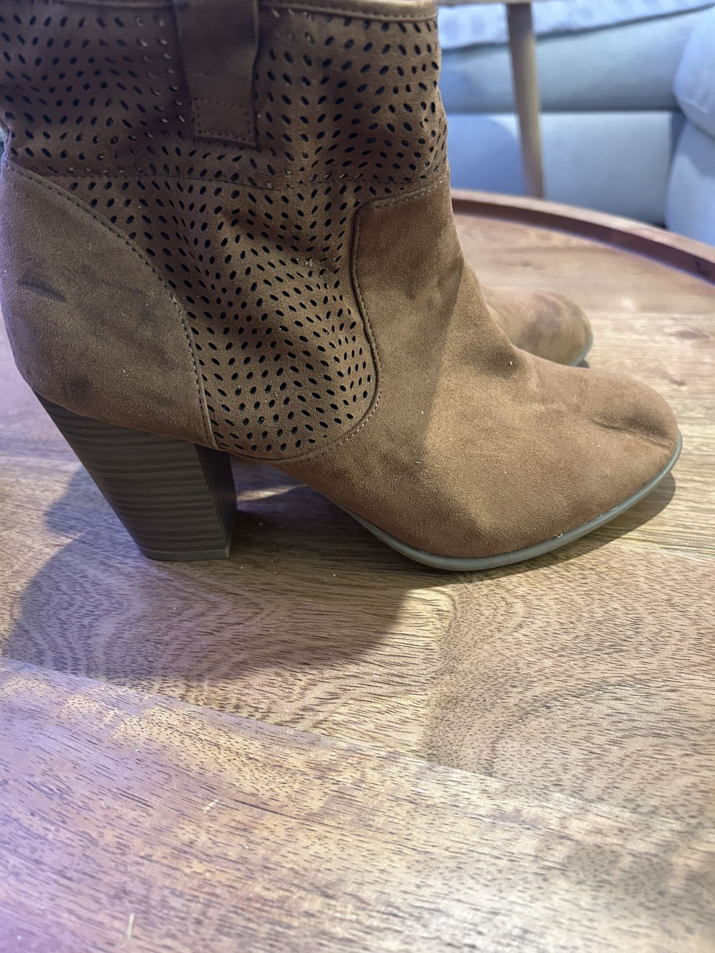 Gap Women Brown Suede Boots